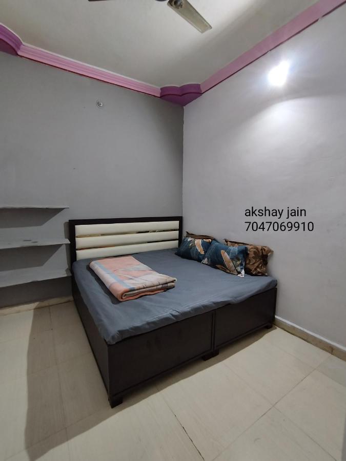 Kalpeshwar Homestay Ujjain Ngoại thất bức ảnh
