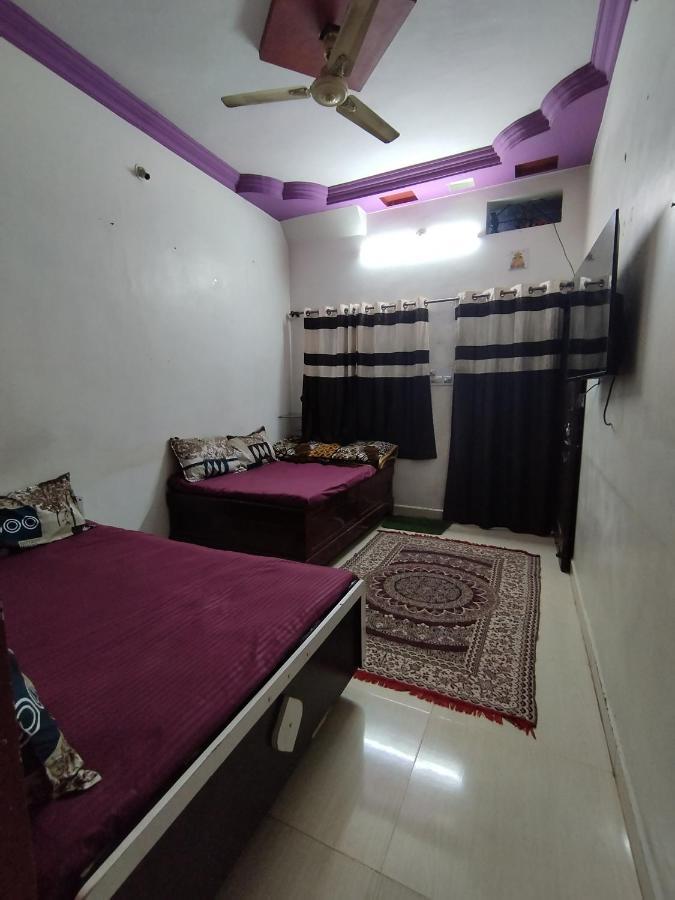 Kalpeshwar Homestay Ujjain Ngoại thất bức ảnh